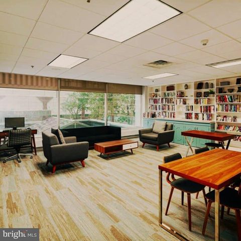 1900 John F Kennedy Blvd Apt 1813, Philadelphia, PA 19103