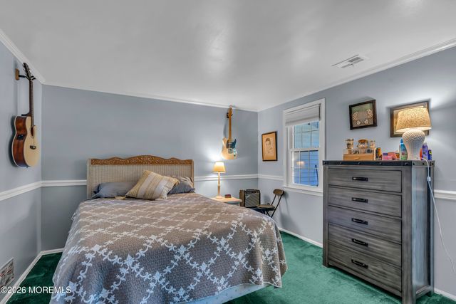 18 Claire Circle, Howell, NJ 07731