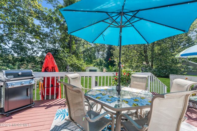 18 Claire Circle, Howell, NJ 07731