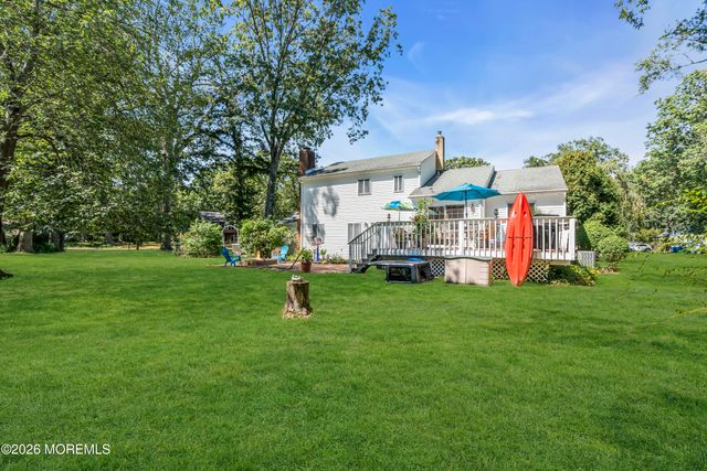 18 Claire Circle, Howell, NJ 07731