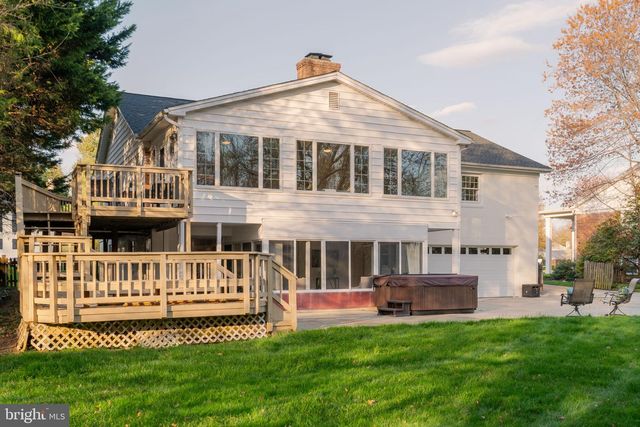 1347 MACBETH ST, Mclean, VA 22102