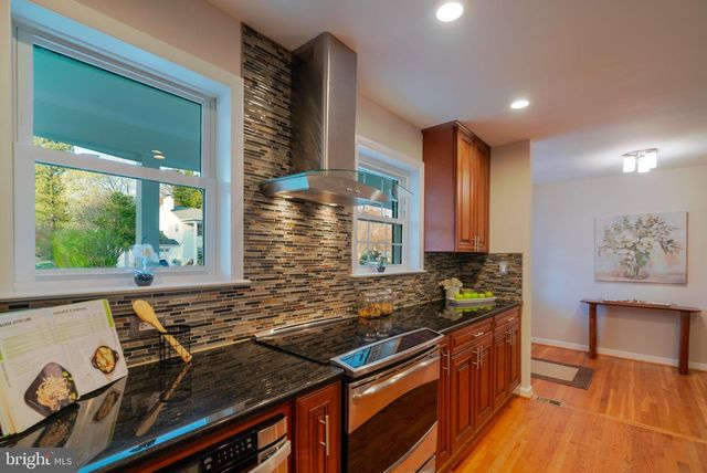 1347 MACBETH ST, Mclean, VA 22102