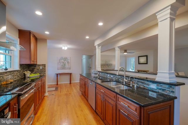 1347 MACBETH ST, Mclean, VA 22102