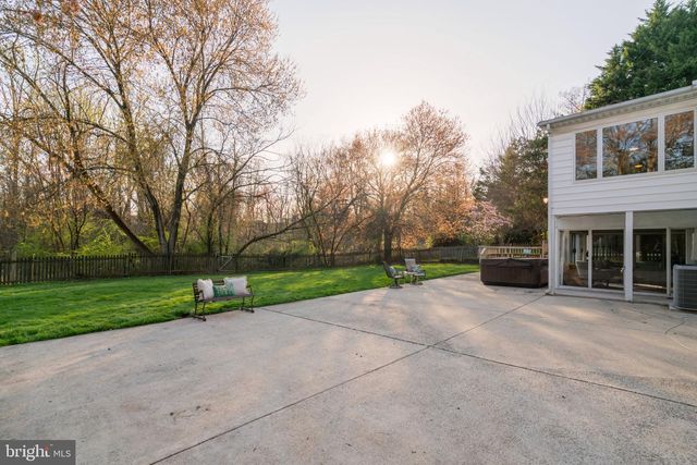 1347 MACBETH ST, Mclean, VA 22102