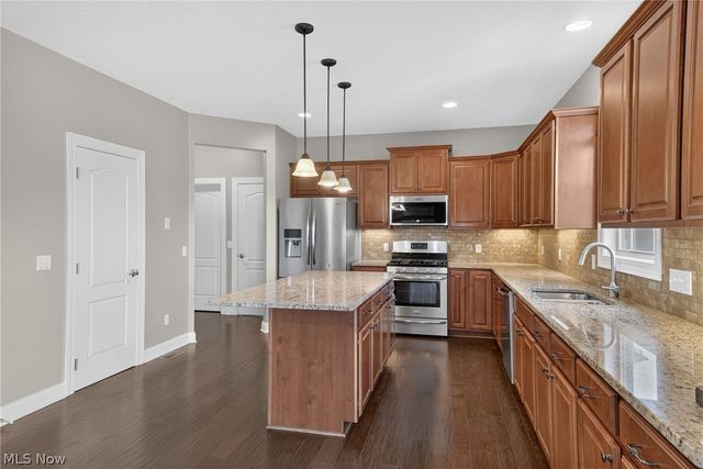 22334 Pinnacle Point, Strongsville, OH 44149