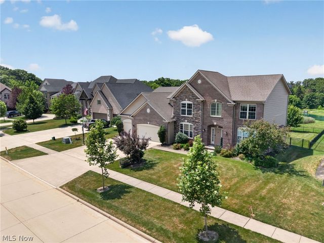 22334 Pinnacle Point, Strongsville, OH 44149