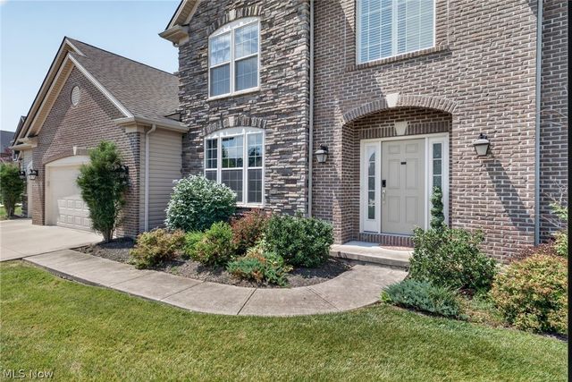 22334 Pinnacle Point, Strongsville, OH 44149