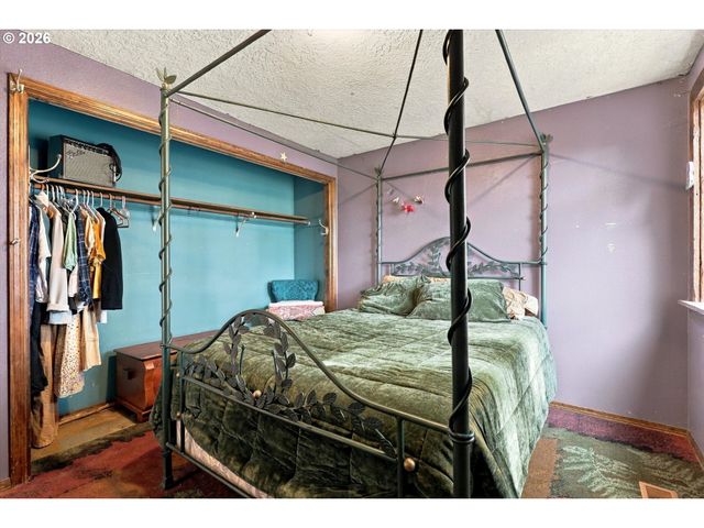 6596 RIVER Rd S, Salem, OR 97306