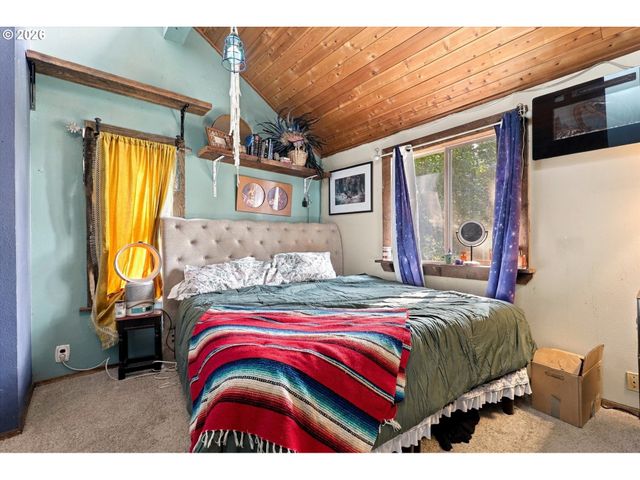 6596 RIVER Rd S, Salem, OR 97306