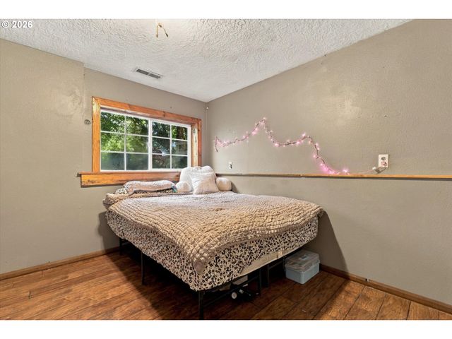 6596 RIVER Rd S, Salem, OR 97306