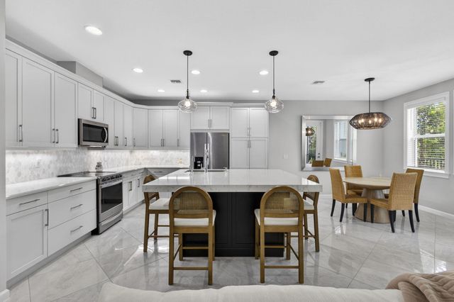 16481 Millenium Court, Westlake, FL 33470