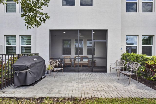 16481 Millenium Court, Westlake, FL 33470