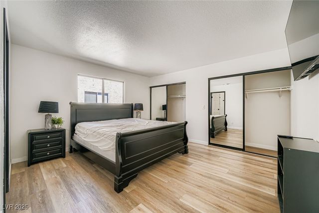 5060 Newport Cove Drive C, Las Vegas, NV 89119