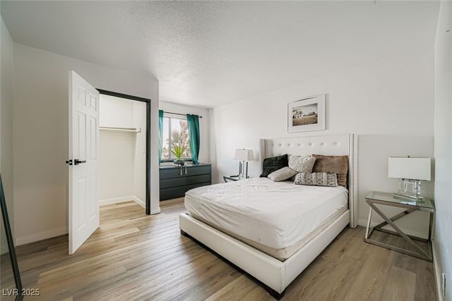 5060 Newport Cove Drive C, Las Vegas, NV 89119