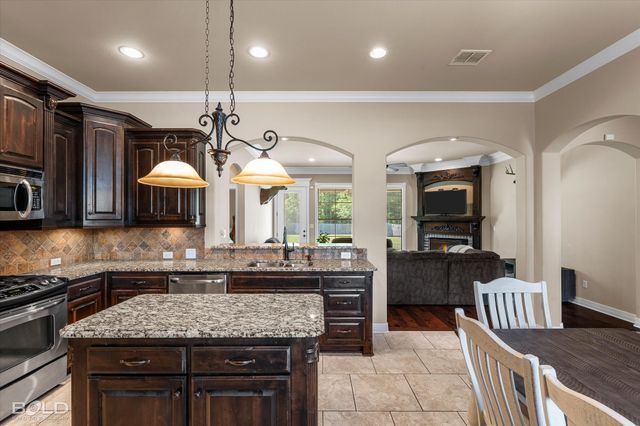500 Dogwood South Lane, Haughton, LA 71037