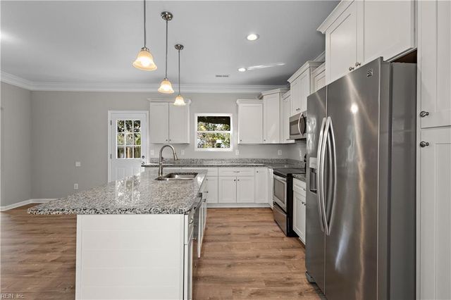 169 Swanson RD, Norfolk, VA 23503