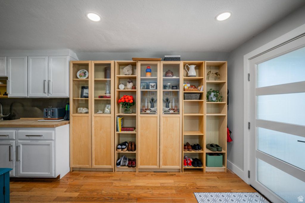 526 E STRINGHAM AVE, Salt Lake City, UT 84106 — photo 4