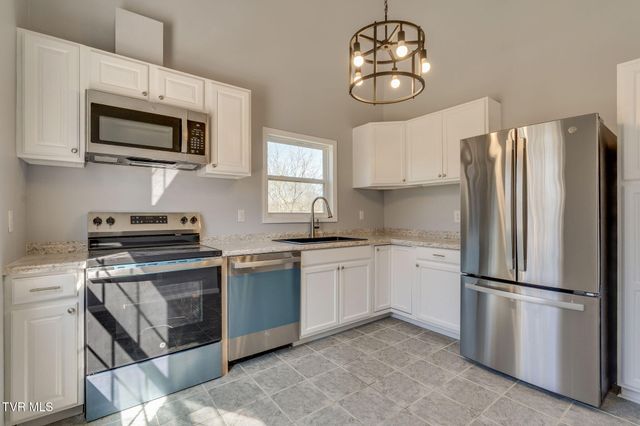 2269 Valleydale Road, Mosheim, TN 37818