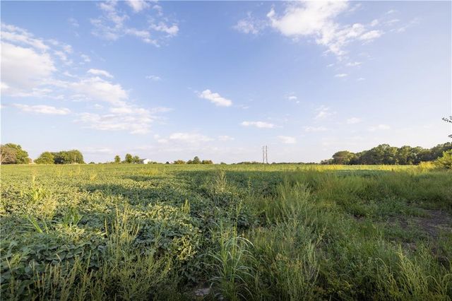 E 291st Street, Harrisonville, MO 64701