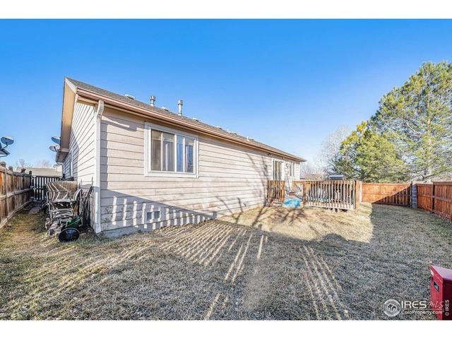 2250 W 44th St, Loveland, CO 80538