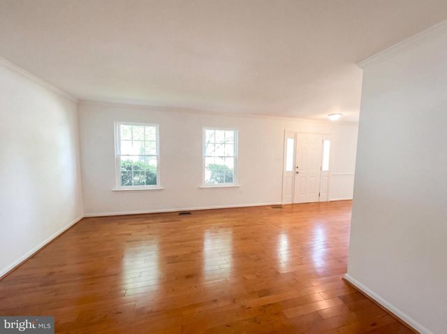 2322 ASHFORD LN, Waldorf, MD 20603