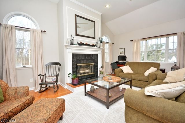 11 Devonald Dr, Bethlehem Twp., NJ 08802