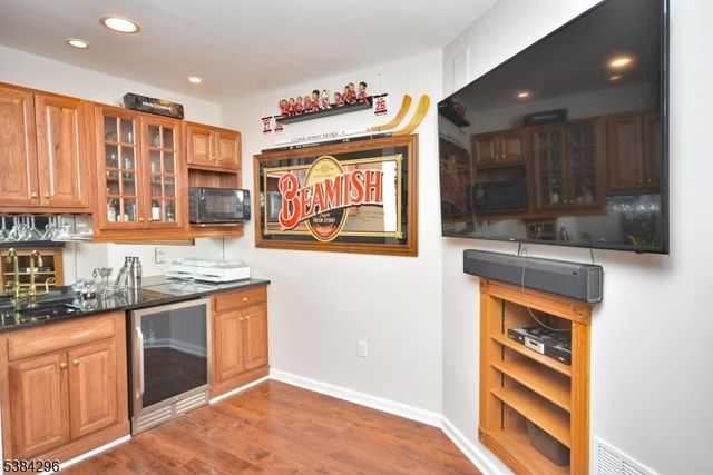 11 Devonald Dr, Bethlehem Twp., NJ 08802