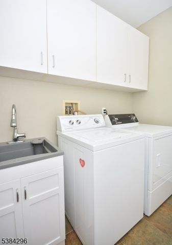 11 Devonald Dr, Bethlehem Twp., NJ 08802