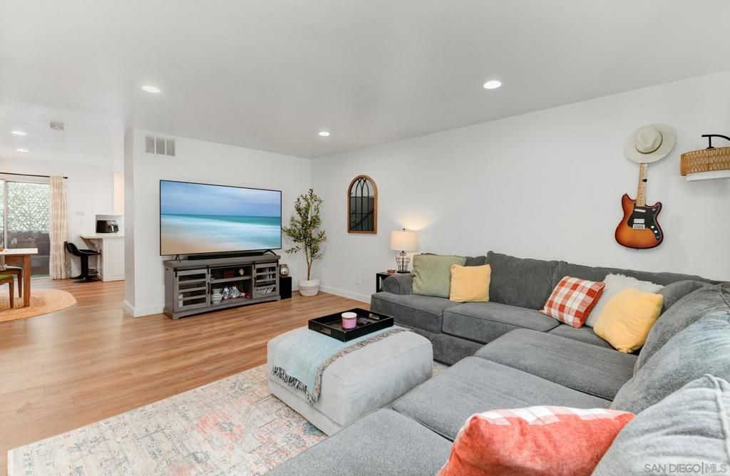 3631 Lemona C, San Diego, CA 92105