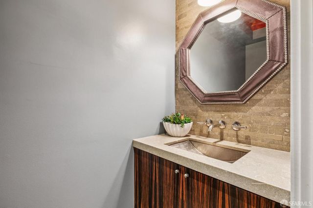 2115 Bush Street, San Francisco, CA 94115