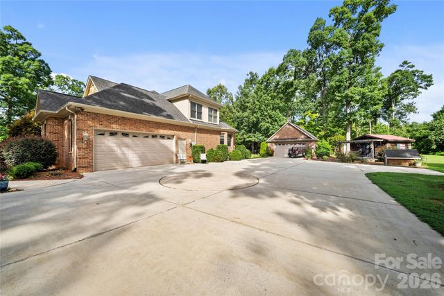 36079 Ridge Street, Albemarle, NC 28001