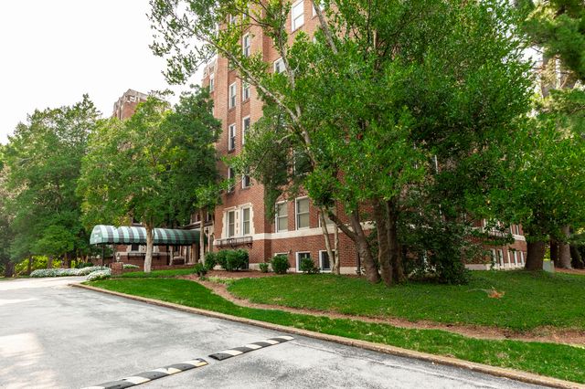 4225 Harding Pike Apt 502, Nashville, TN 37205