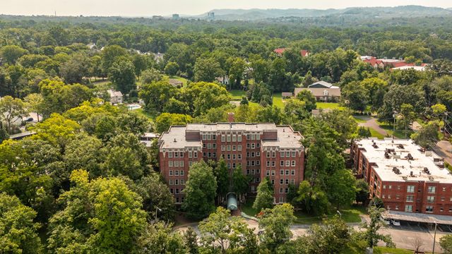 4225 Harding Pike Apt 502, Nashville, TN 37205