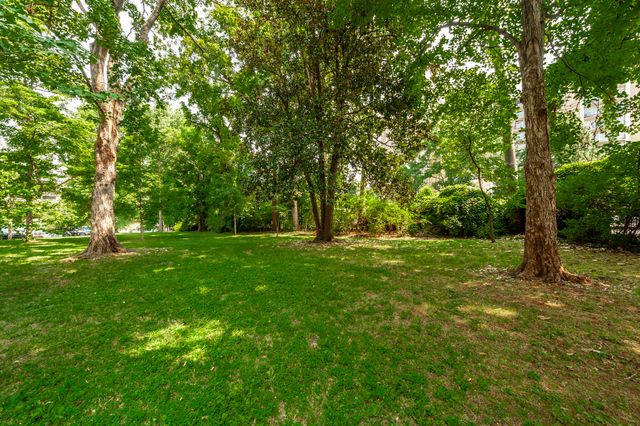 4225 Harding Pike Apt 502, Nashville, TN 37205