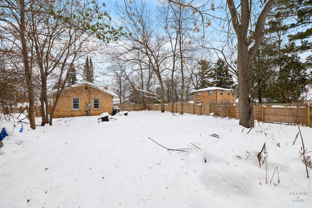 2406 Hermon Avenue, Zion, IL 60099