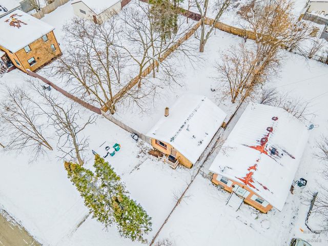 2406 Hermon Avenue, Zion, IL 60099