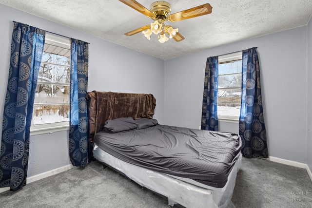 2406 Hermon Avenue, Zion, IL 60099