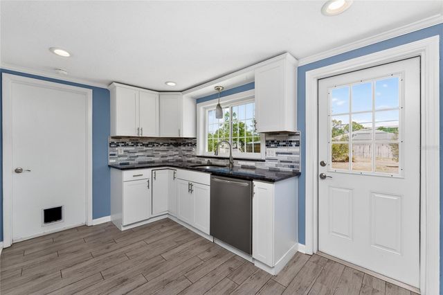 650 LEACH STREET, Englewood, FL 34223