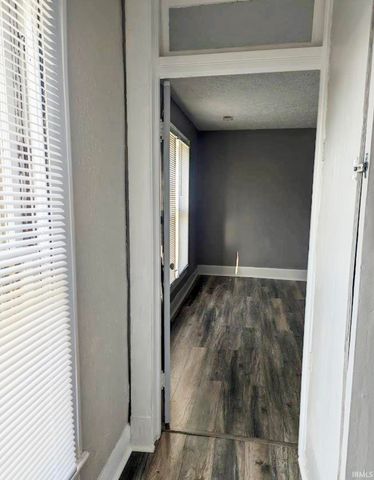 1414 SE First Street, Evansville, IN 47713