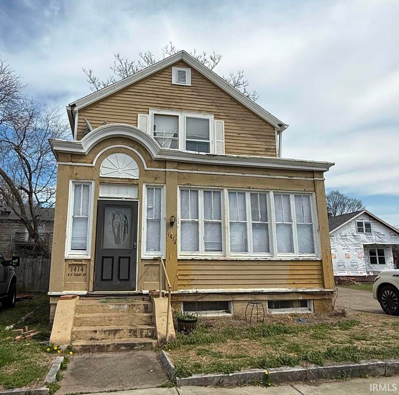 1414 SE First Street, Evansville, IN 47713
