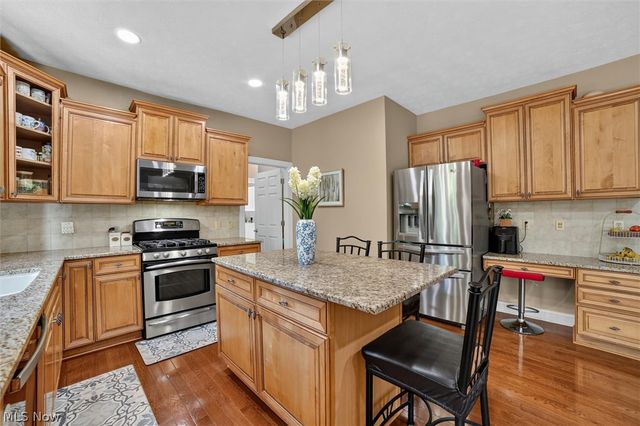 9336 W Hampton Drive, North Royalton, OH 44133