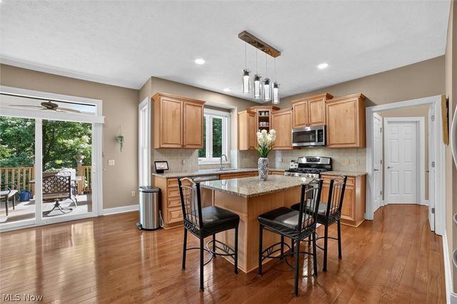 9336 W Hampton Drive, North Royalton, OH 44133