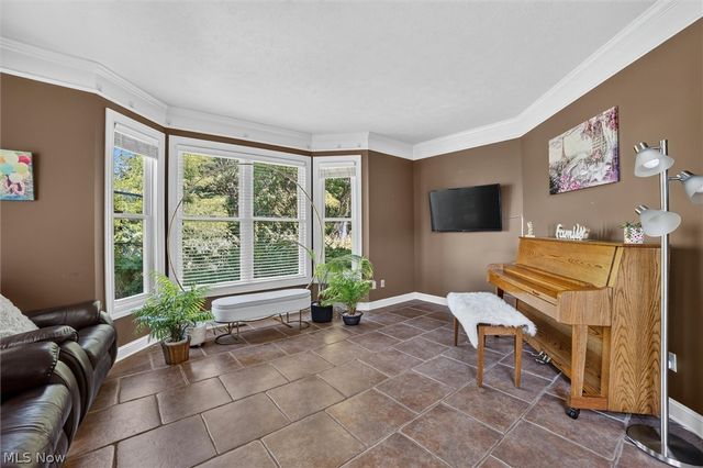 9336 W Hampton Drive, North Royalton, OH 44133