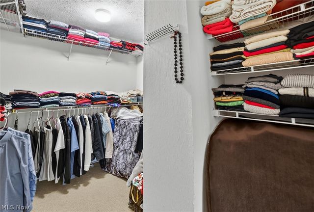 9336 W Hampton Drive, North Royalton, OH 44133