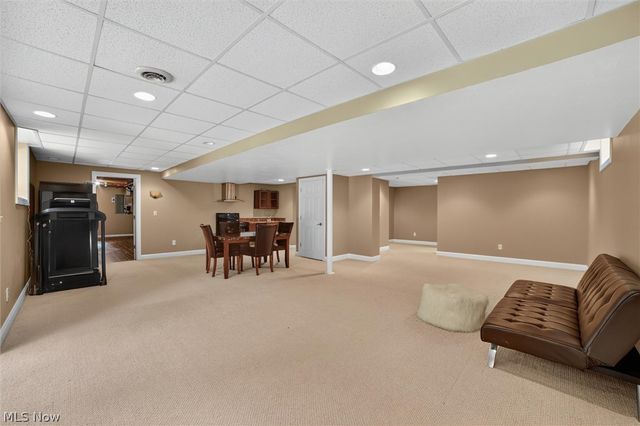 9336 W Hampton Drive, North Royalton, OH 44133