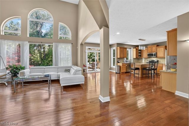 9336 W Hampton Drive, North Royalton, OH 44133