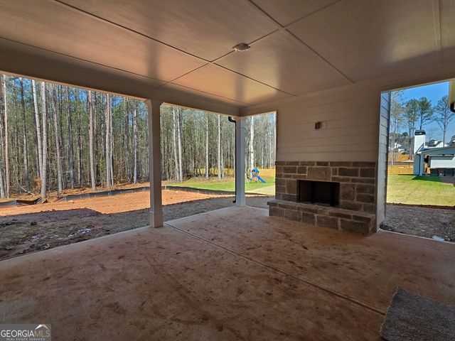 253 Meadows Drive, Bethlehem, GA 30620