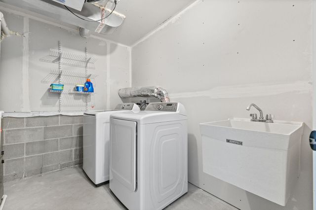 15216 Tiger Street NW, Anoka, MN 55303