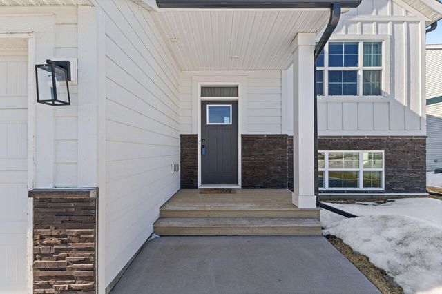 15216 Tiger Street NW, Anoka, MN 55303