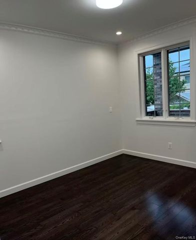 6139 231st Street, Oakland Gardens, NY 11364